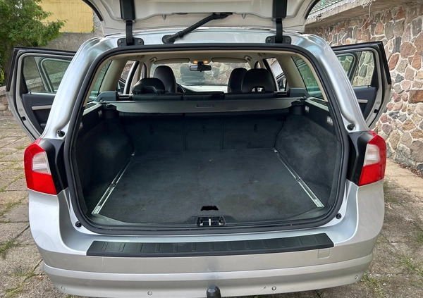 Volvo V70 cena 24900 przebieg: 222826, rok produkcji 2009 z Moryń małe 106